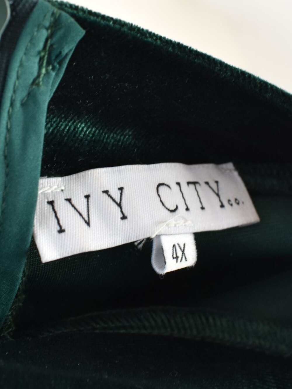 Ivy City Co La La Lady Velvet Ruffle Dress - 4X - Picture 9 of 9